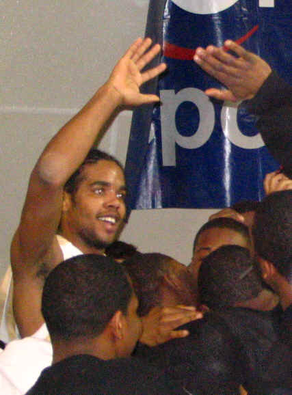 wpe12.jpg (26525 bytes)