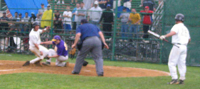 wpe19.jpg (25808 bytes)