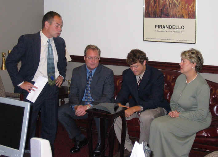 wpe7.jpg (30578 bytes)