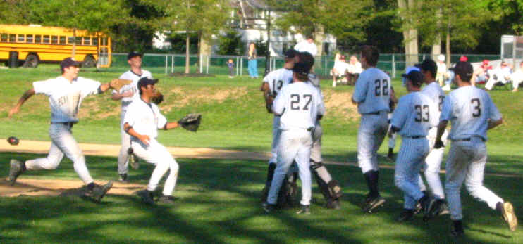 wpeF.jpg (38423 bytes)