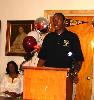 wpe20.jpg (19192 bytes)