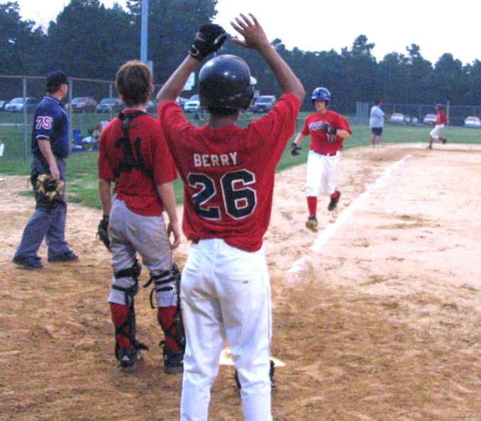 wpe26.jpg (54489 bytes)