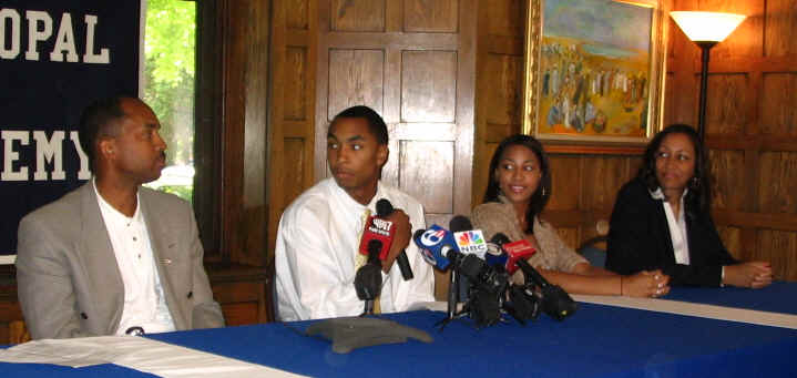 wpeA.jpg (28667 bytes)