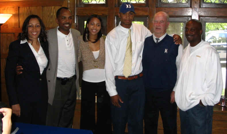 wpeC.jpg (33537 bytes)