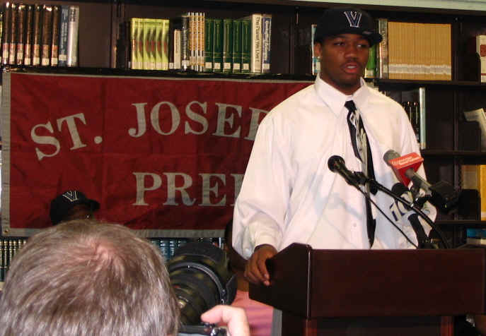 wpe22.jpg (36082 bytes)